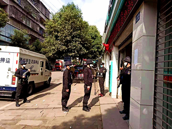 严格疫情防控.jpg 严格疫情防控.jpg