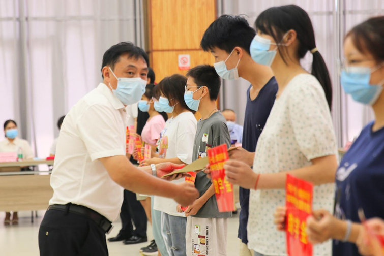 图片4.png 图片4.png